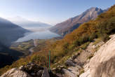 20071105_100119 Panorama sul lago di Mezzola dal sentiero per Codera.jpg